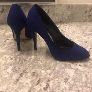 Royal blue suede feel pumps
